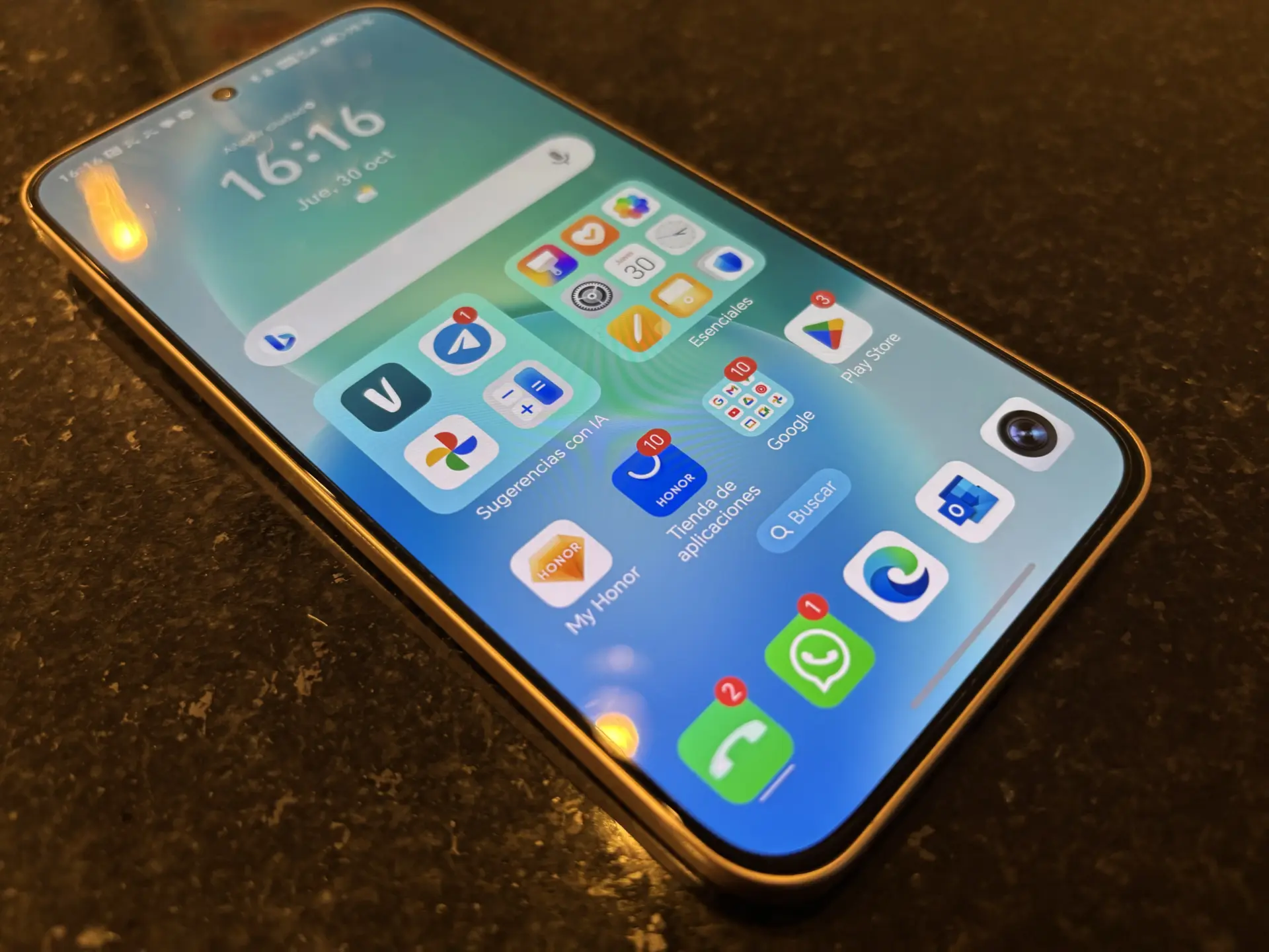 La pantalla del Honor 400 5G 4