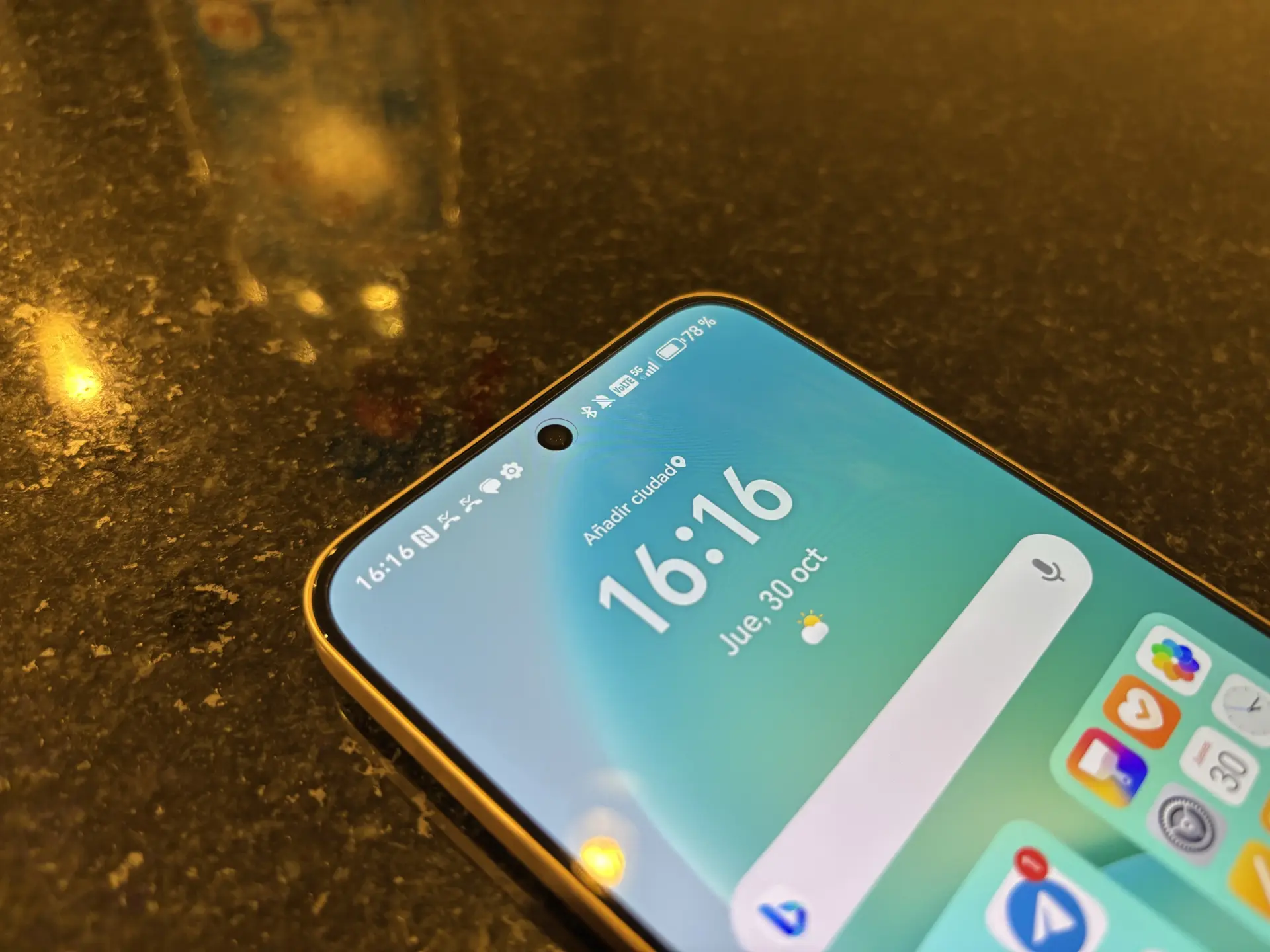 La pantalla del Honor 400 5G 3