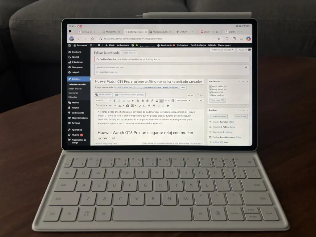 Escribiendo con la Huawei MatePad 12X