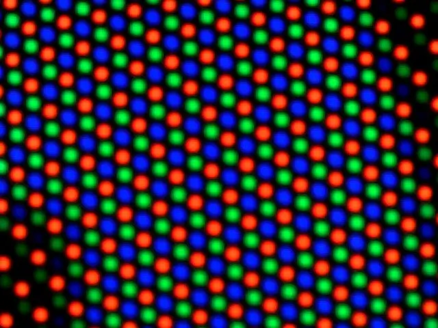 The Huawei Watch GT6 Pro screen under the microscope
