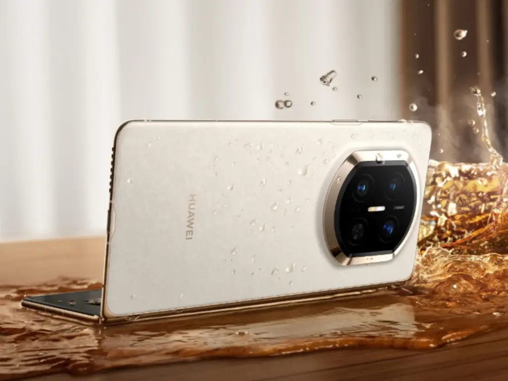 El Huawei Mate X7 llega para resistir, incluso el agua
